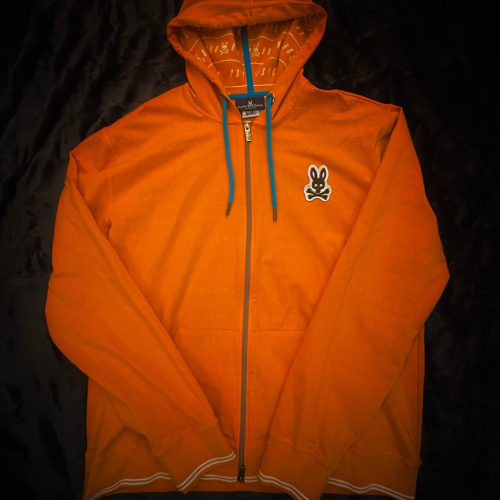 Psycho Bunny brand zip-up jacket
size 3XL
lightly used but no marks/holes/stains